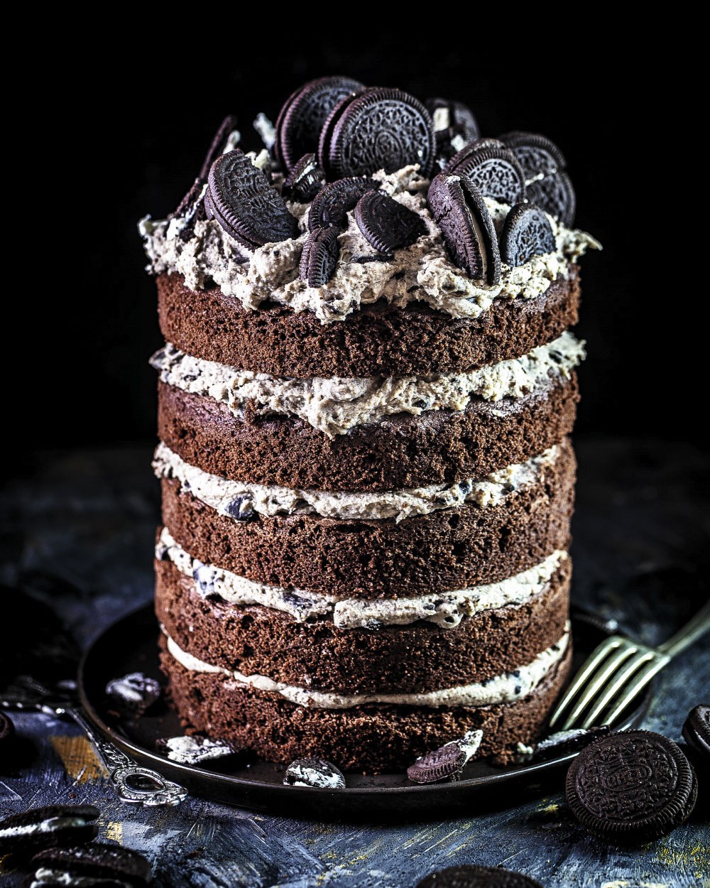 Oreo-Torte Naked Cake einfaches Rezept für eindrucksvollen Geburtstagskuchen