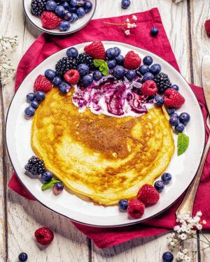 Jogurt Pfannkuchen mit beeren einfaches rezept