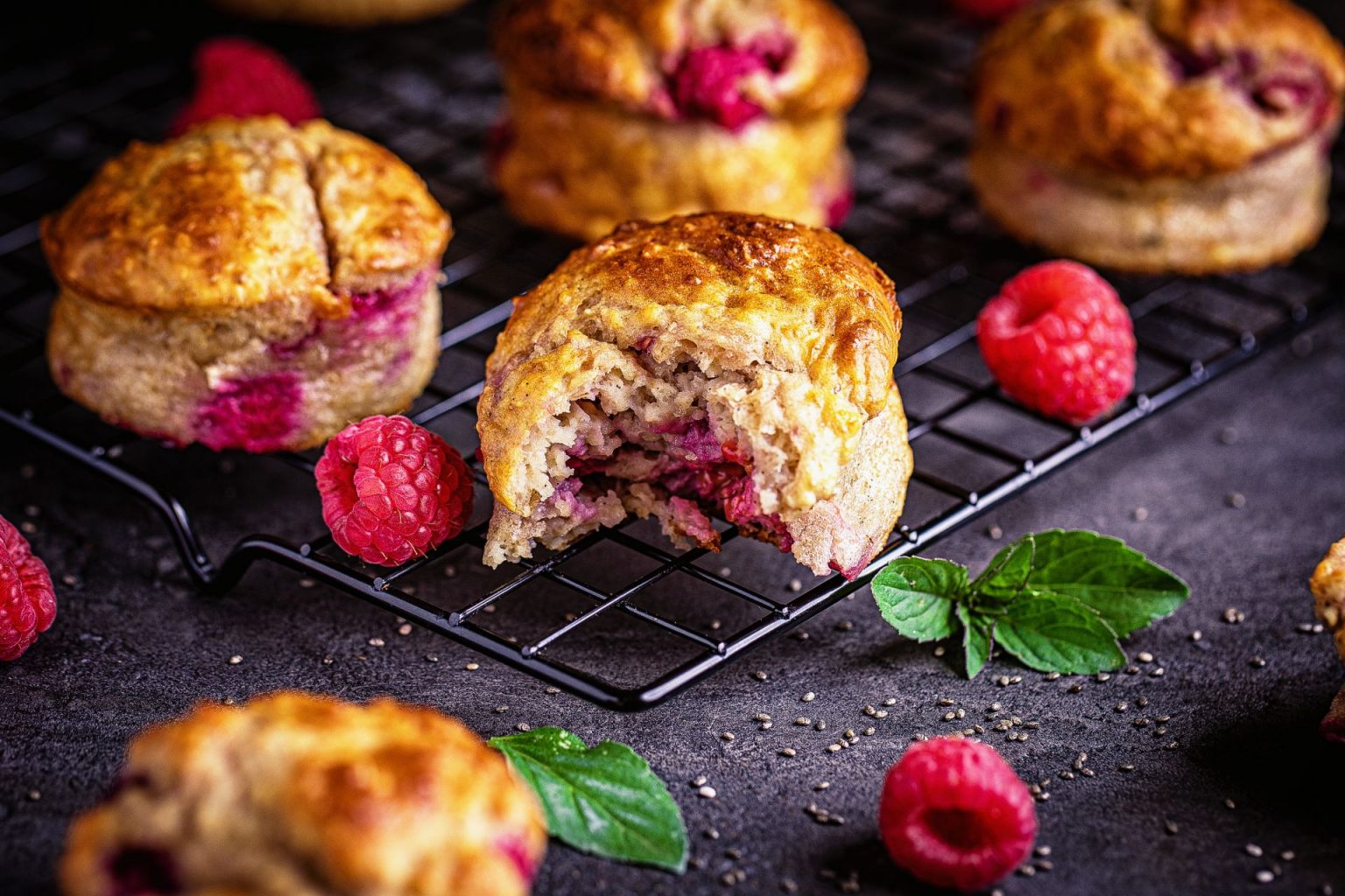 Himbeeren-Quark-Muffins - einfaches Rezept kalorienreduziert