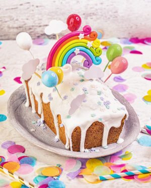 Kindergeburtstags Kuchen Regenbogen Kastenkuchen ganz einfaches Rezept Geburtstagstorte mädchen junge erster Geburtstag Heike Herden
