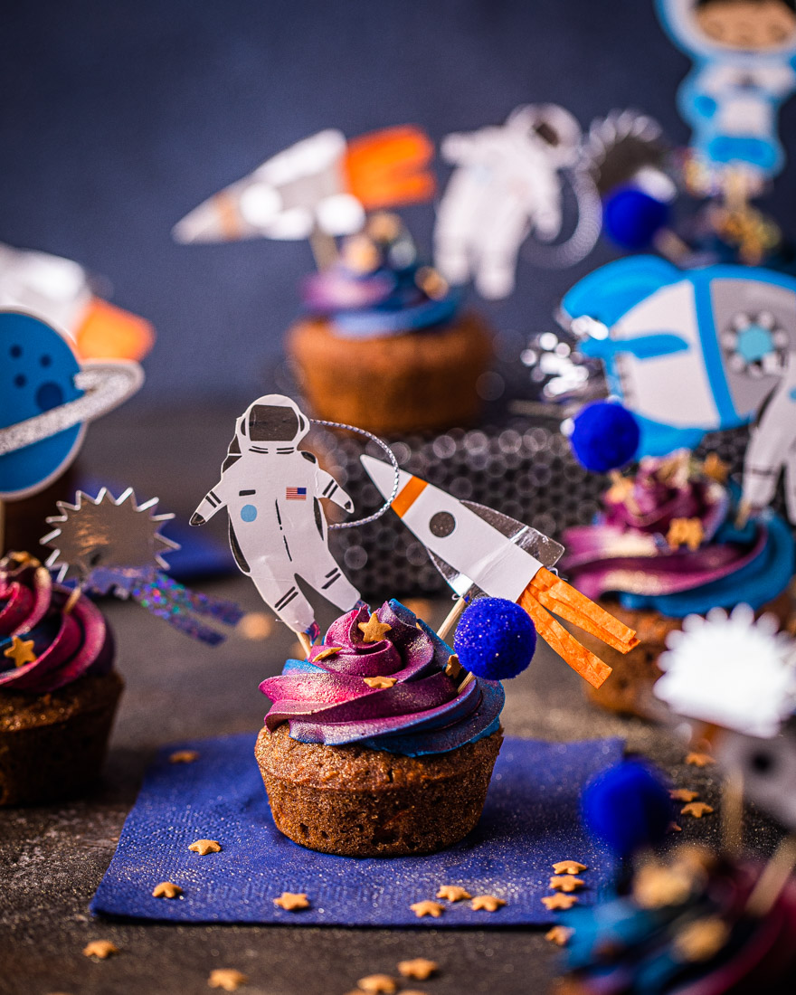 Astronauten-Muffins einfaches Rezept Kindergeburtstag Geburtstagstorte weltraum backmischung selber backen heike herden